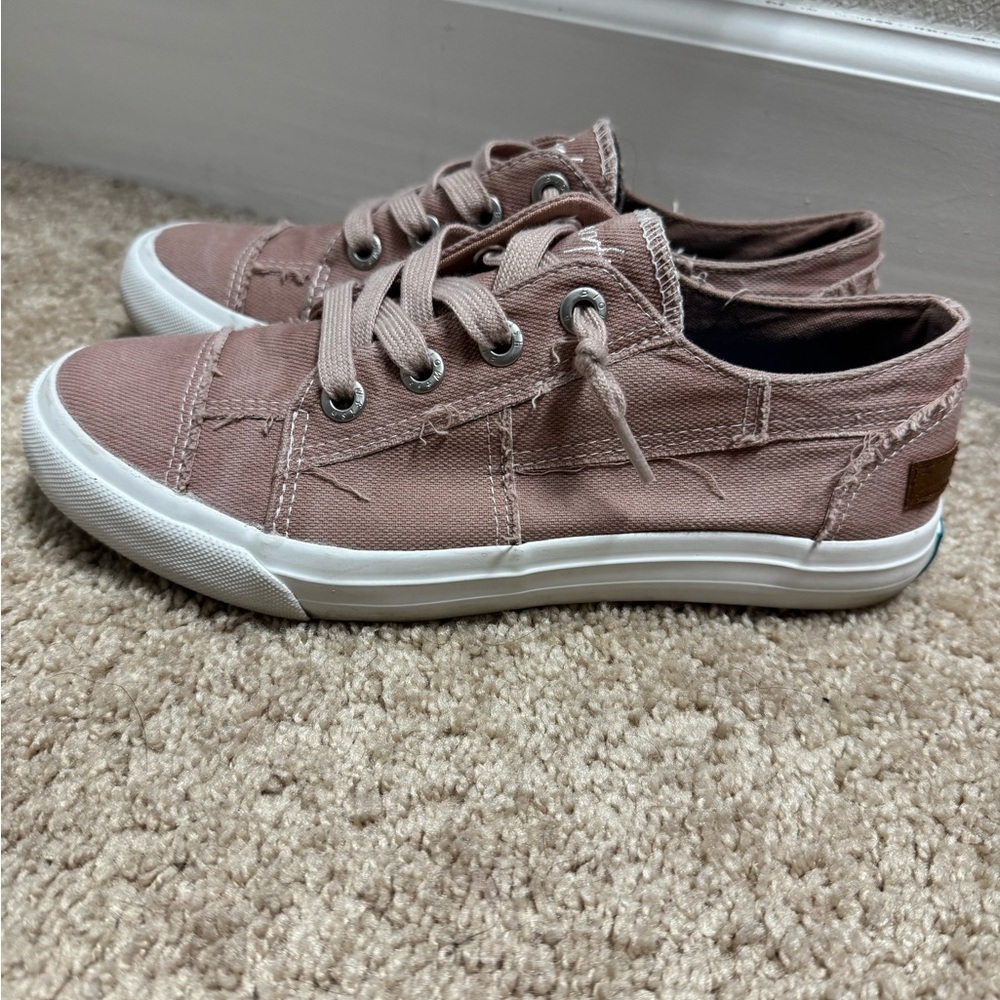Blowfish Malibu Women’s Sneakers - Picture 3 of 4